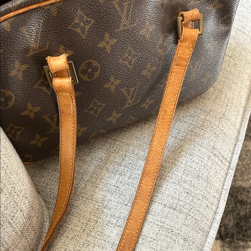 Louis Vuitton Monogram Bag in Brown and Tan - Picture 15 of 17